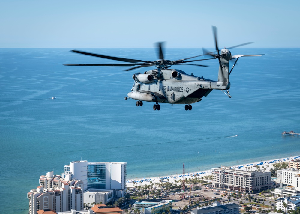 Marine training unit partners with Coast Guard to conduct search and rescue training