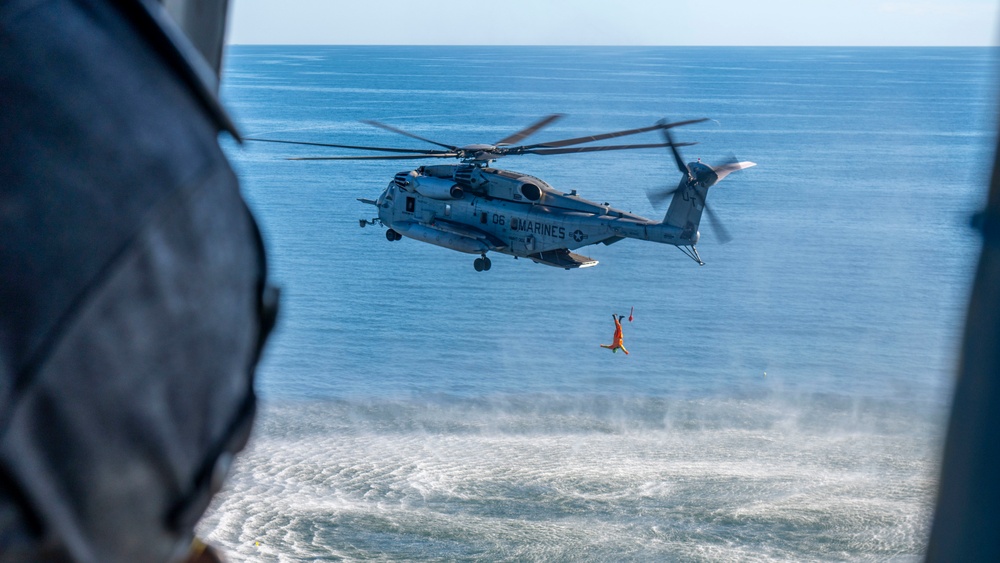 Marine training unit partners with Coast Guard to conduct search and rescue training