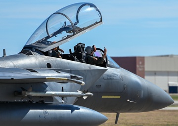 F-15s stop at Tinker Air Force Base