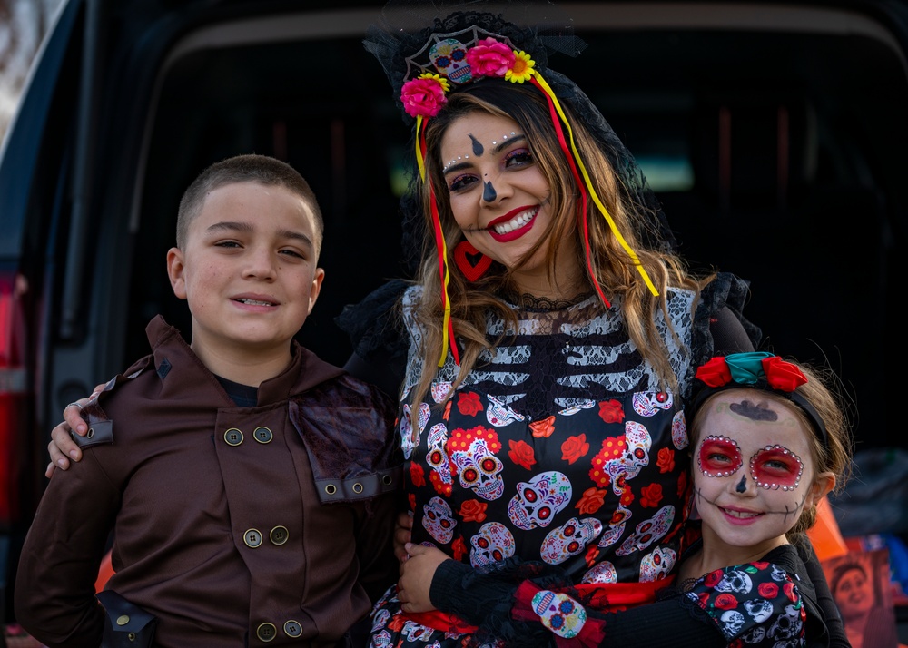 1st Infantry Division holds trunk-or-treat