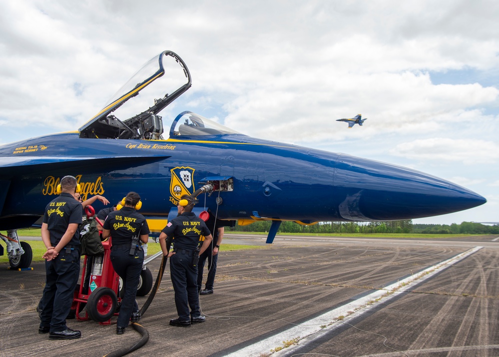 DVIDS Images The Navy Flight Demonstration Squadron, the Blue