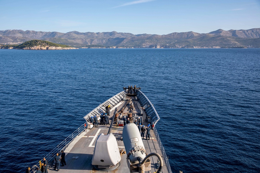 USS Leyte Gulf (CG 55) Arrives in Dubrovnik, Croatia