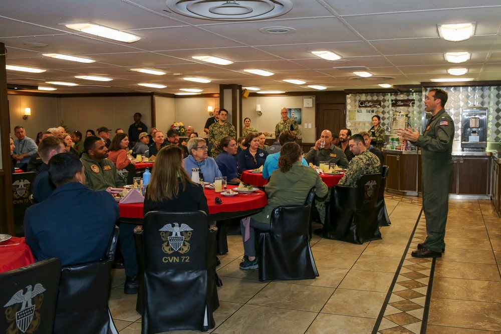 Abraham Lincoln welcomes distinguished visitors