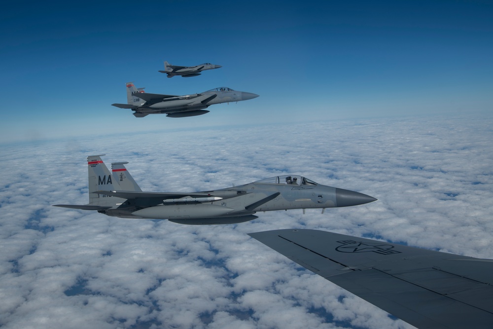 MA, ME ANG perform aerial refueling training exercise