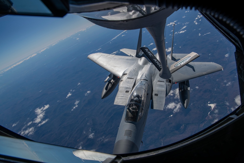 MA, ME ANG perform aerial refueling training exercise