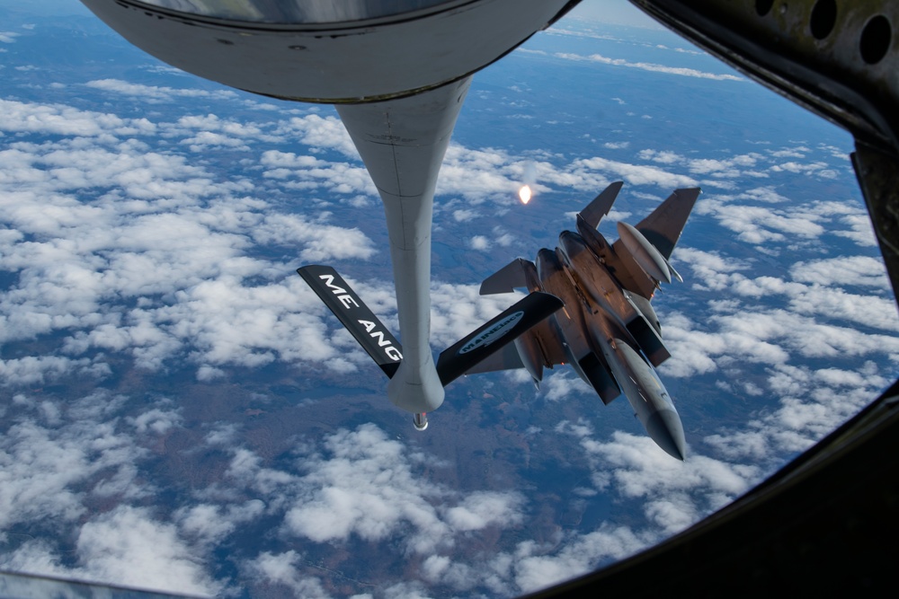 MA, ME ANG perform aerial refueling training exercise