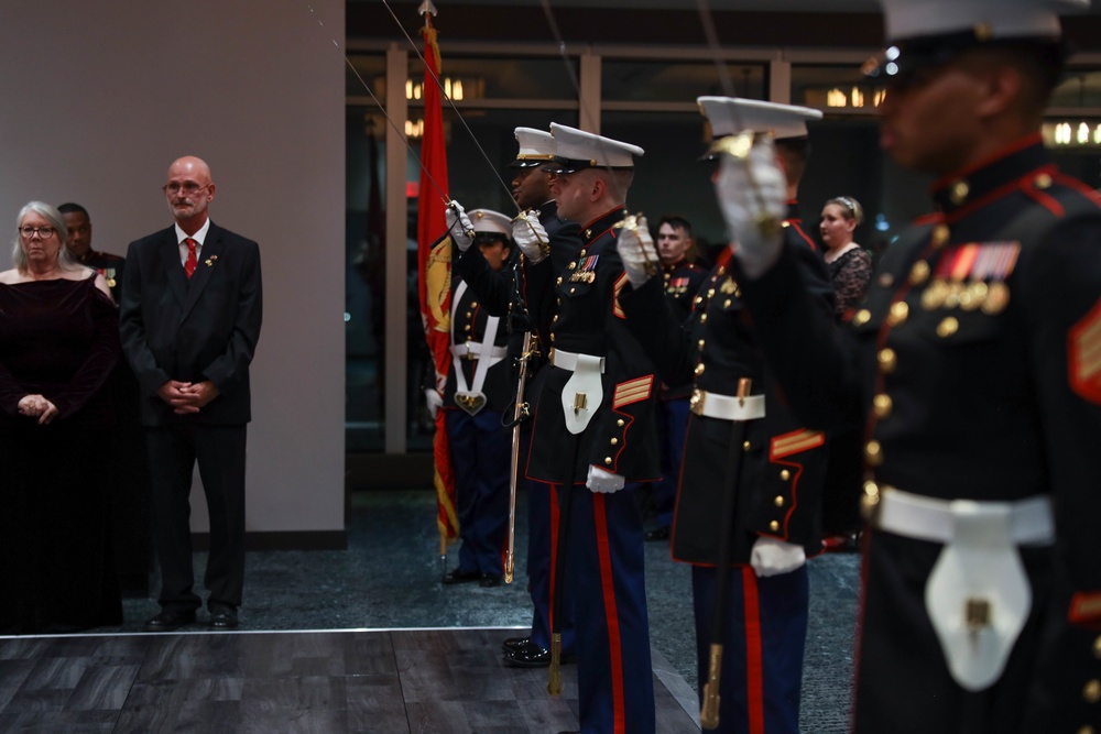 Marine Corps Recruiting Station Pittsburgh Birthday Ball