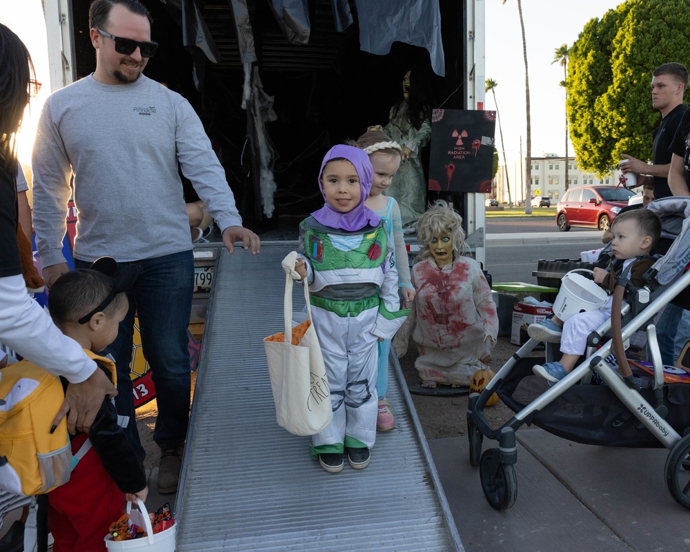 MCAS Yuma hosts Trunk or Treat