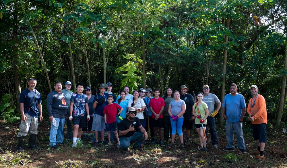 Volunteers clean up Thousand Steps, Guam