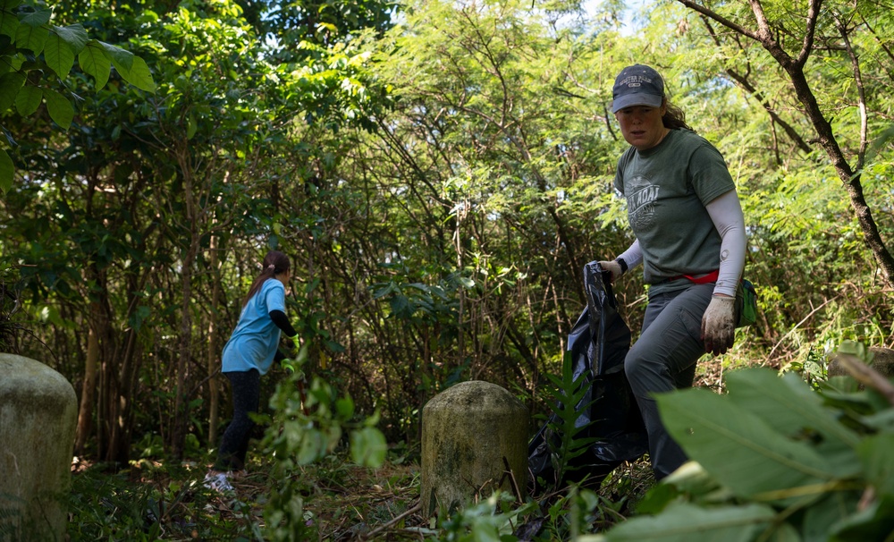Volunteers clean up Thousand Steps, Guam
