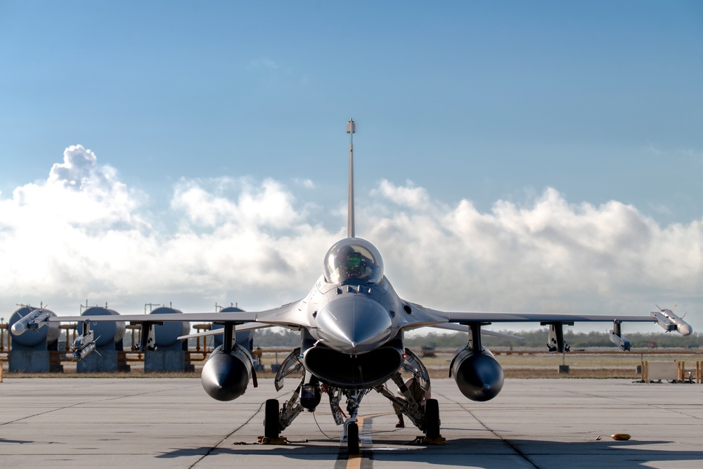 180FW Trains with the &quot;Sun Downers&quot; in the Sunshine State