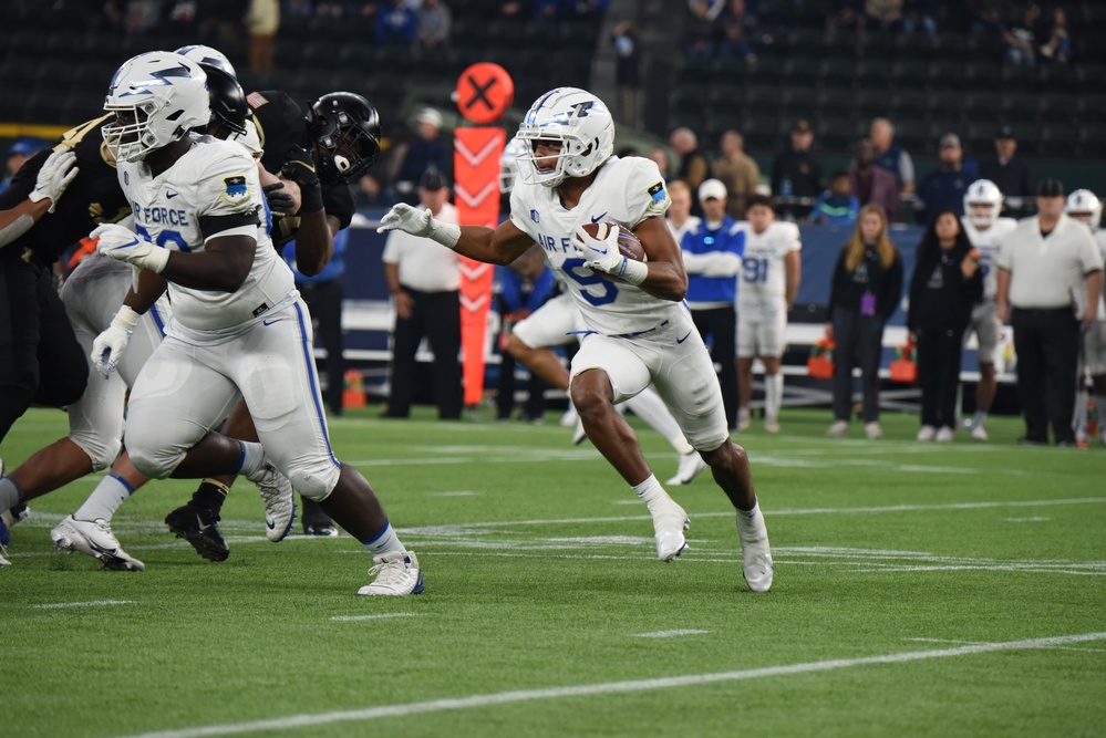 Air Force defeats Army West Point 13-7, wins Commander-in-Chief's Trophy