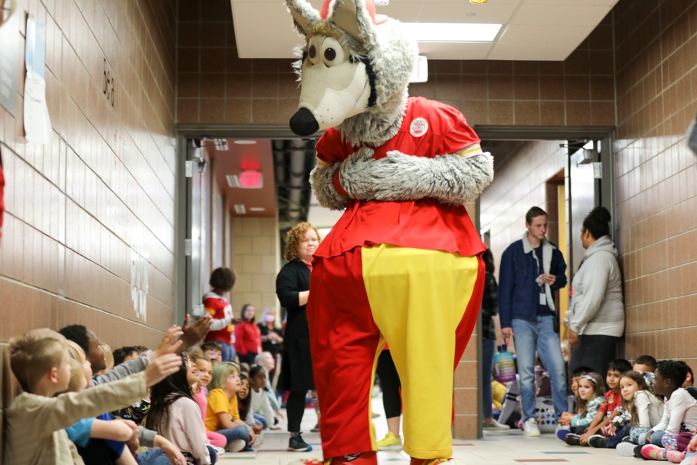 KC Wolf  Kansas city chiefs, Chiefs mascot, Kansas city chiefs