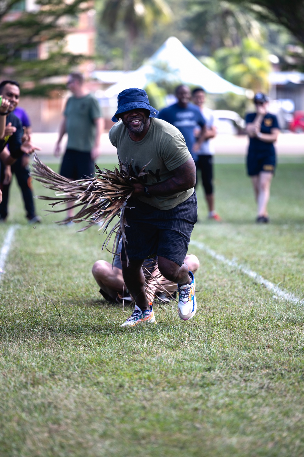 U.S. and Malaysian service members participate in Sports Day