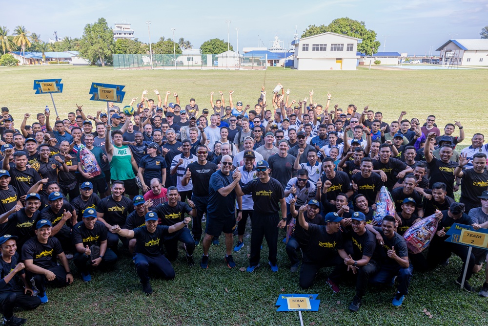 U.S. and Malaysian service members participate in Sports Day
