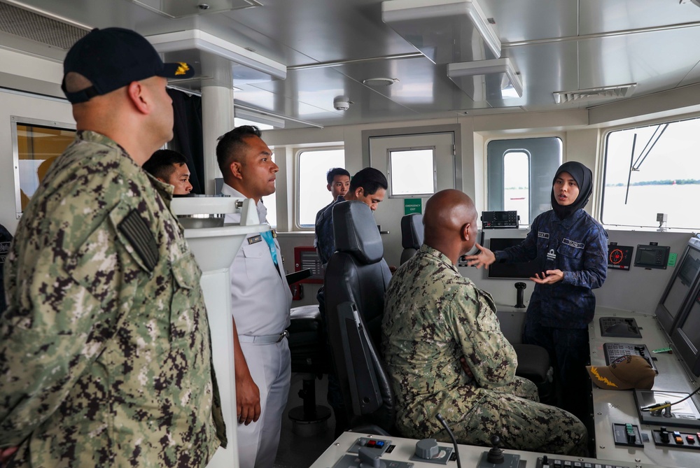 U.S. Navy Participates in Cooperation Afloat Readiness and Training (CARAT) Brunei 2022