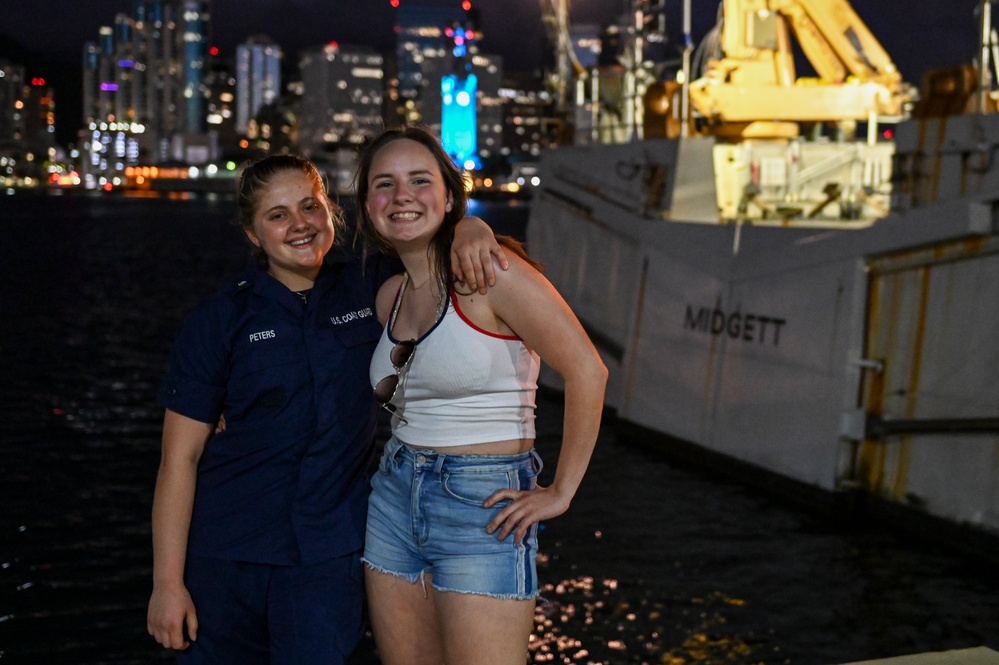 Coast Guard Cutter Midgett Returns to Honolulu After Several Month Deployment