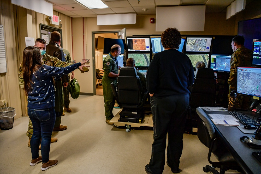 110th Wing welcomes House Fiscal Agency visit