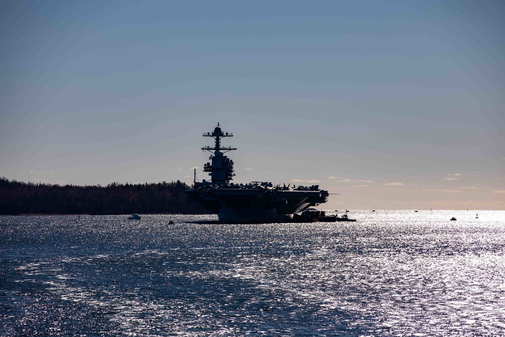 USS Ramage Conducts Sea and Anchor in Halifax