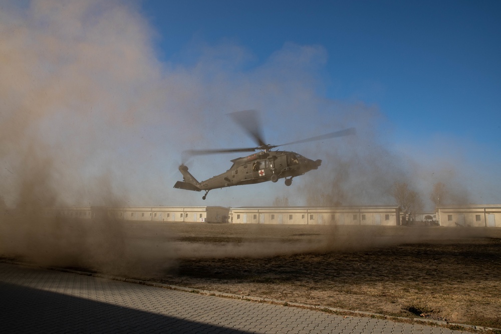 526th BSB conduct medevac training