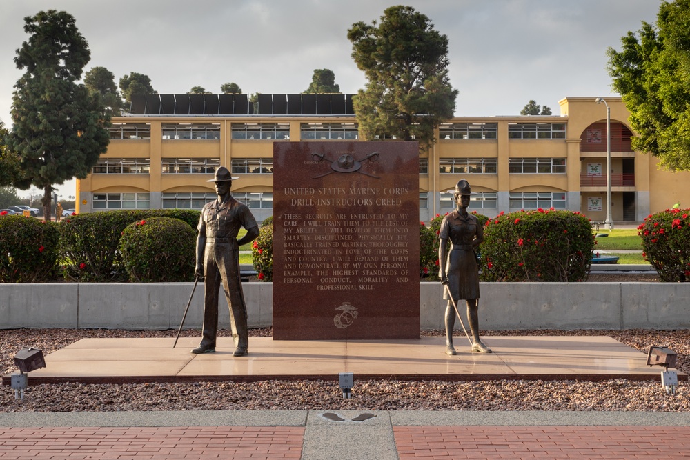 MCRD San Diego Drill Instructor Monument