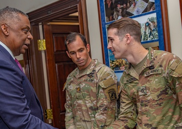 Secretary of Defense Lloyd Austin III visits Fort Bragg, shows appreciation to Soldiers