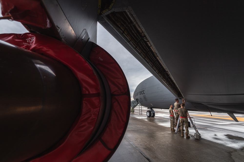 6th AMXS maintains KC-135 aircraft at MacDill