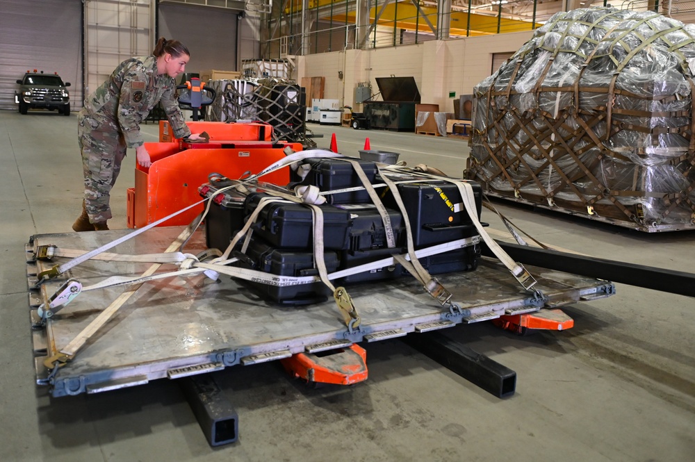 Alaskan Command readies deployable comms