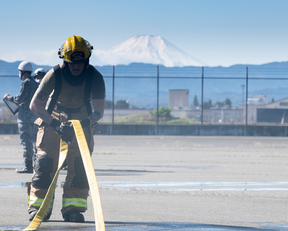 Yokota firefighters conduct bilateral training with JASDF