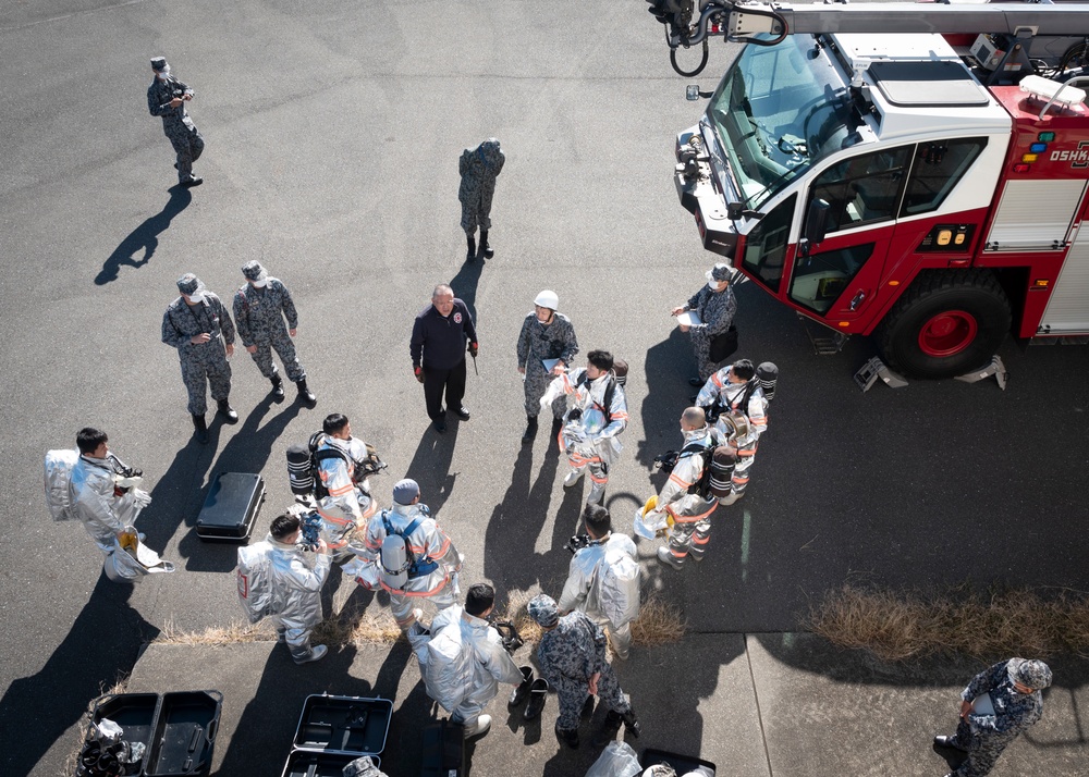 Yokota firefighters conduct bilateral training with JASDF