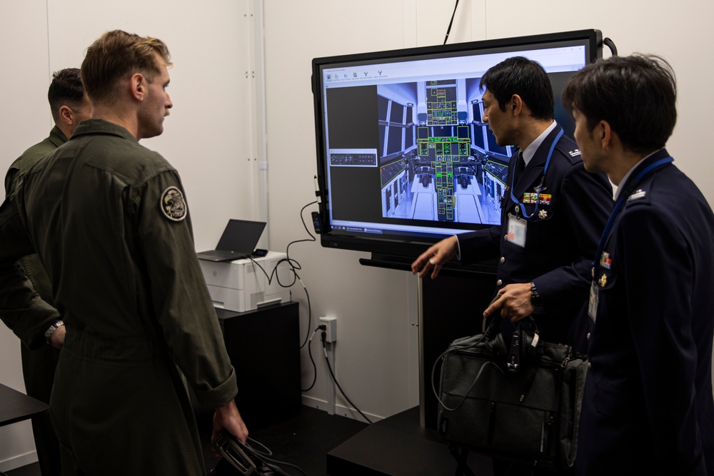 JASDF visit VMGR-152
