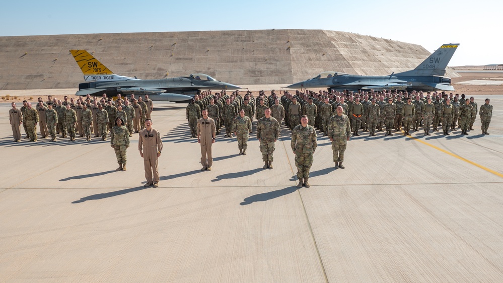 79th &quot;Tigers&quot; group photo