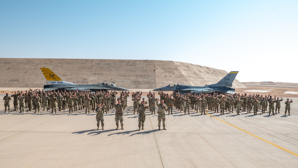 79th &quot;Tigers&quot; group photo