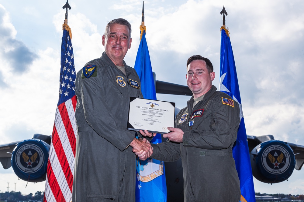 Gen. Minihan presents RCH871 with distinguished flying crosses