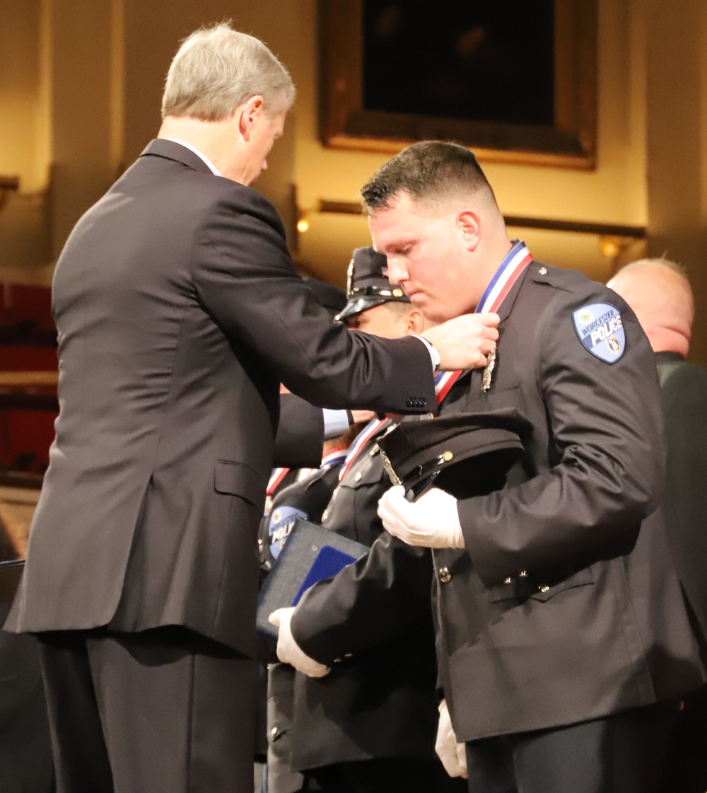 Worcester Police Officer and Massachusetts National Guard Soldier receives award for Bravery after saving two teens from drowning