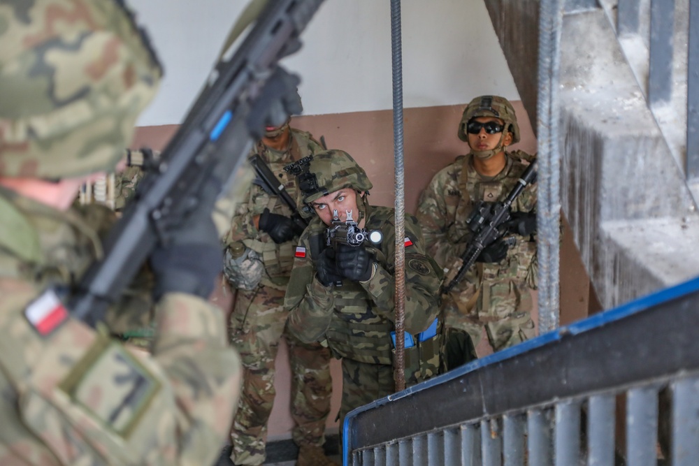 eFP Battle Group Poland Trains for the Urban Battlefield