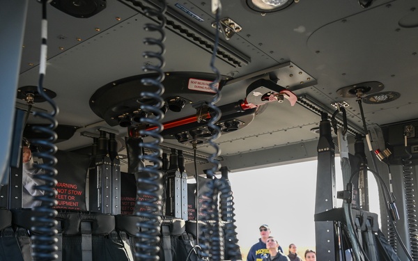 MH-139 Greywolf Landing