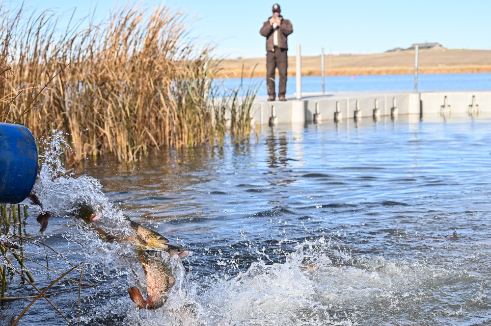 U.S. Fish &amp; Wildlife restock north lake with trout