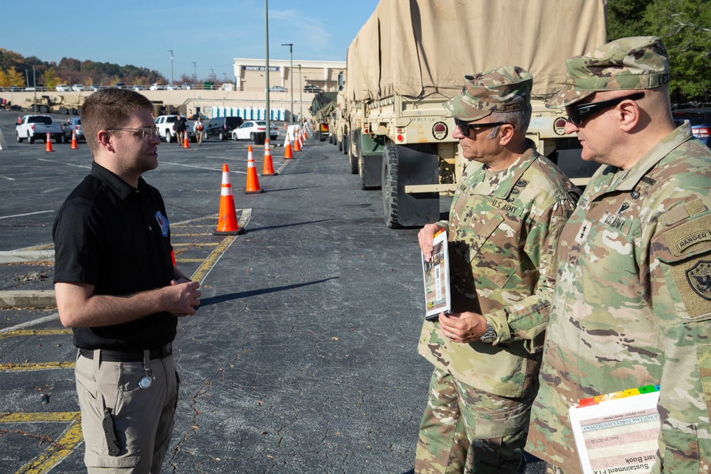 Atlanta-Fulton County Emergency Management Agency Chief speaks with U.S. Army Major Generals at Exercise Vista Forge