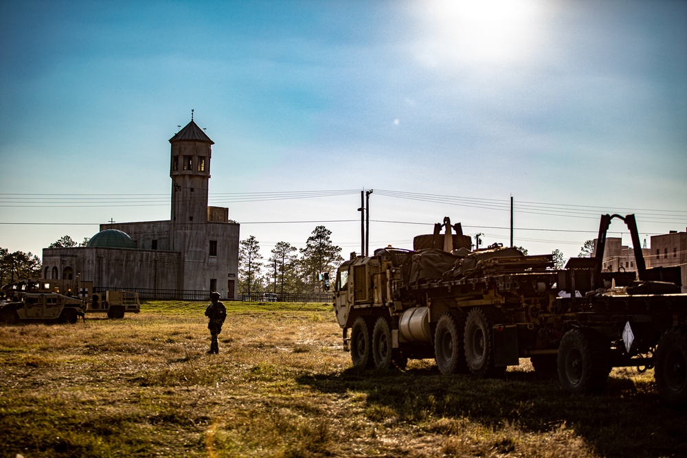 Paratroopers Control Hold of JRTC City