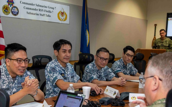 4th RSN and U.S. Navy Submarine Force Staff Talks, At CSS-15