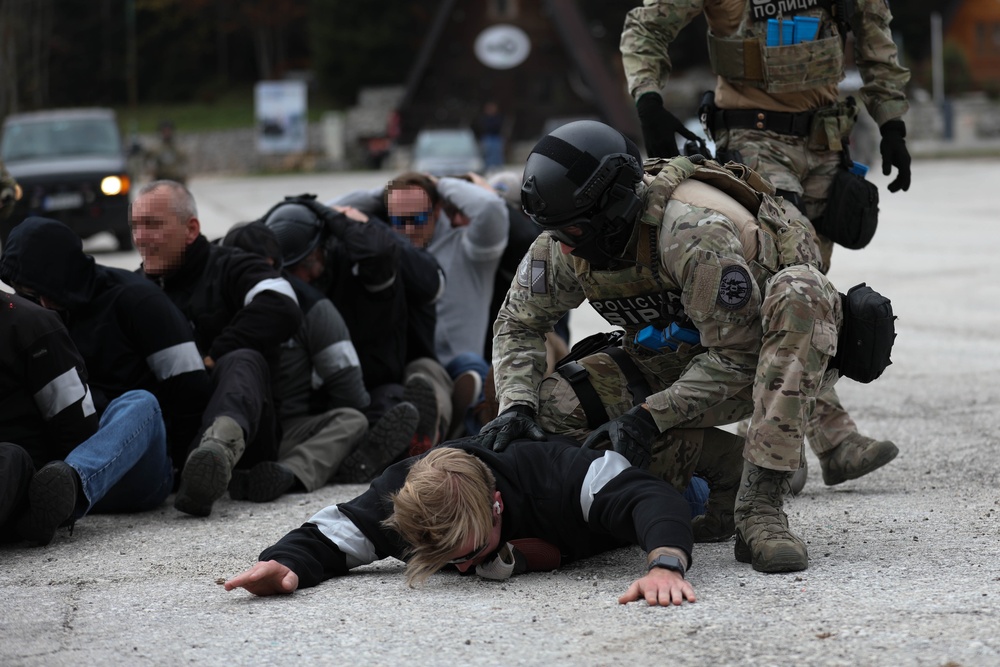 Bosnia-Herzegovina SIPA SUU with 10th Special Forces Group