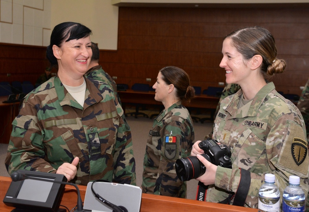 SOCEUR trains with Moldovan public affairs