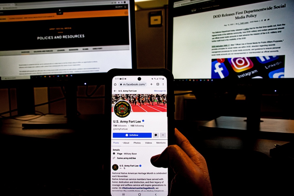 Public servants should act as reputation managers on social media