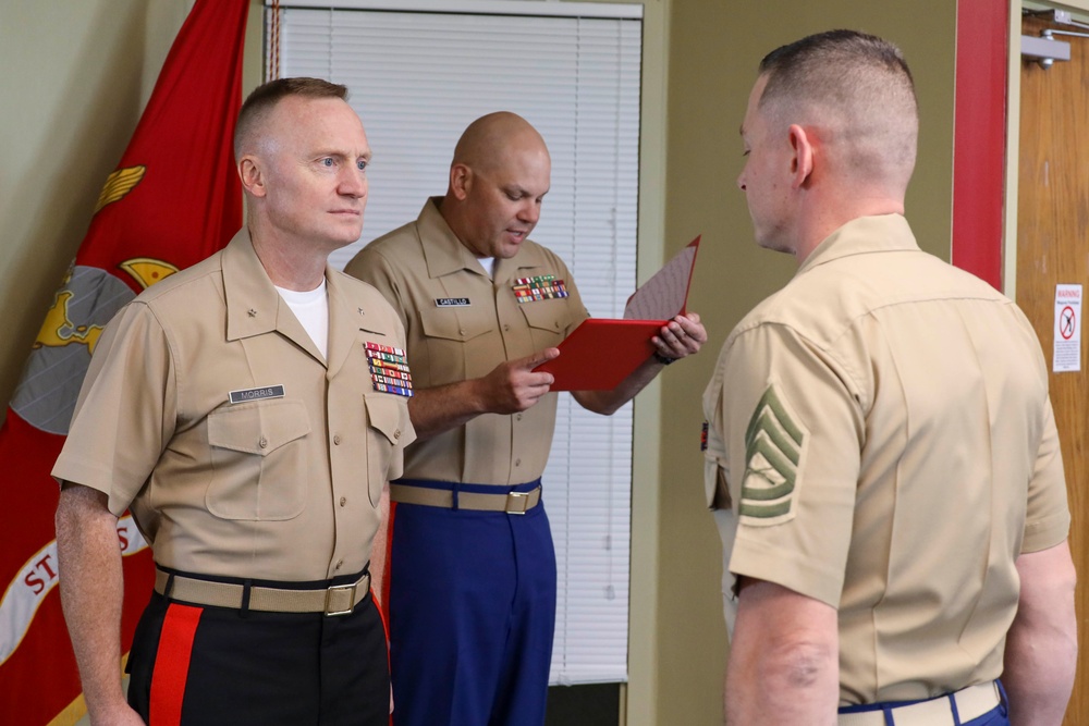 Western Recruiting Region Commanding General visits Recruiting Station Albuquerque