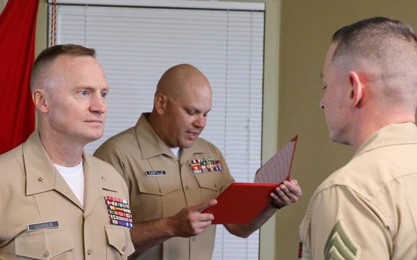Western Recruiting Region Commanding General visits Recruiting Station Albuquerque