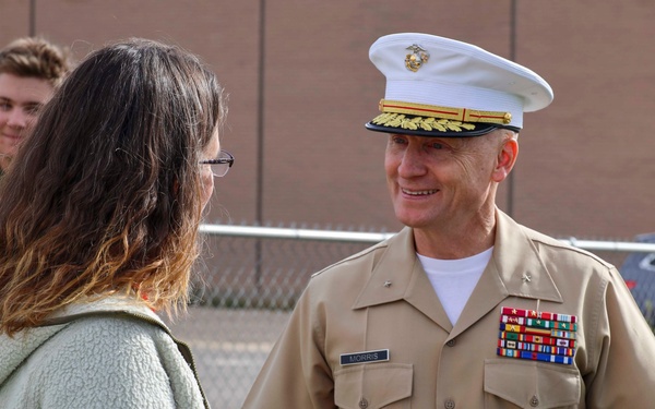 Western Recruiting Region Commanding General visits Recruiting Station Albuquerque