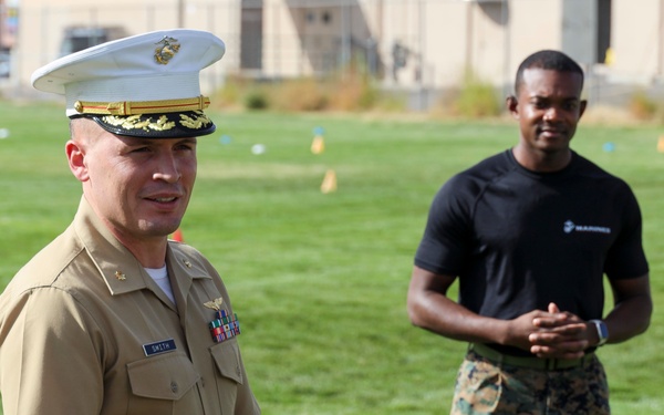 Western Recruiting Region Commanding General visits Recruiting Station Albuquerque