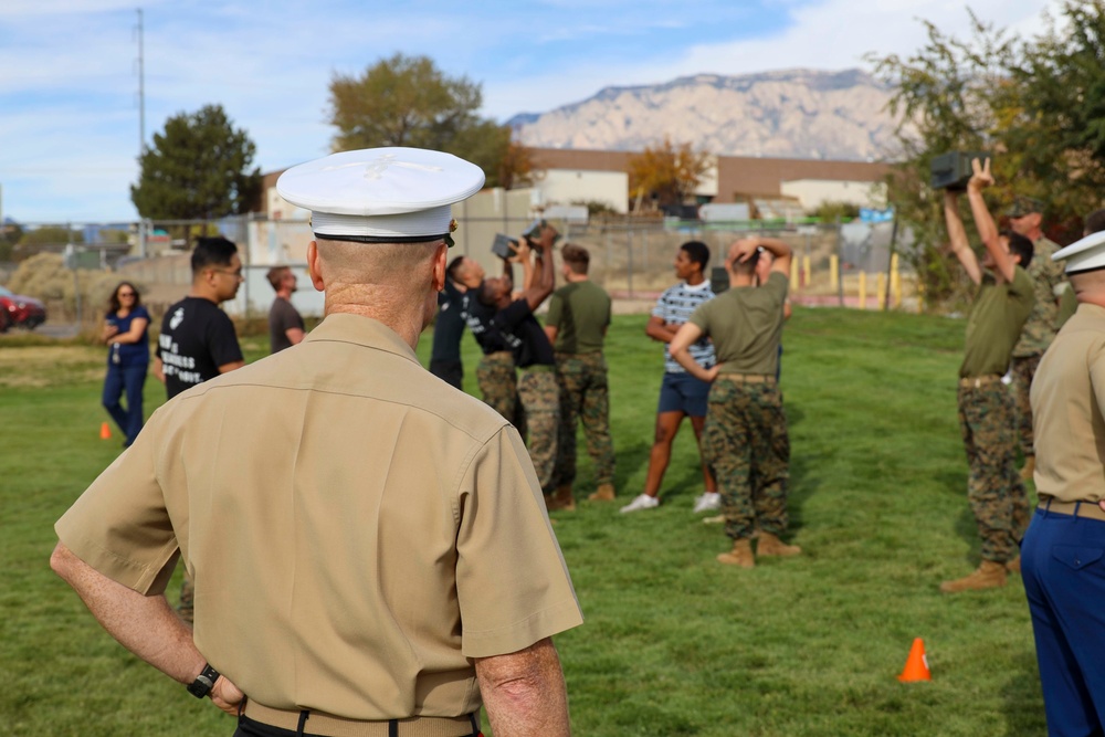 Western Recruiting Region Commanding General visits Recruiting Station Albuquerque