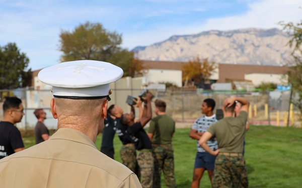 Western Recruiting Region Commanding General visits Recruiting Station Albuquerque